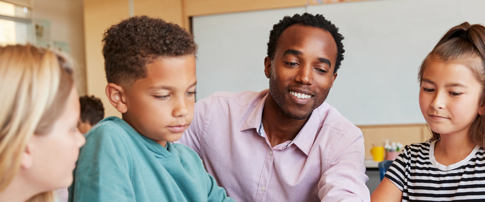 Online courses and tutors: An Introduction to International Education and Language Learning